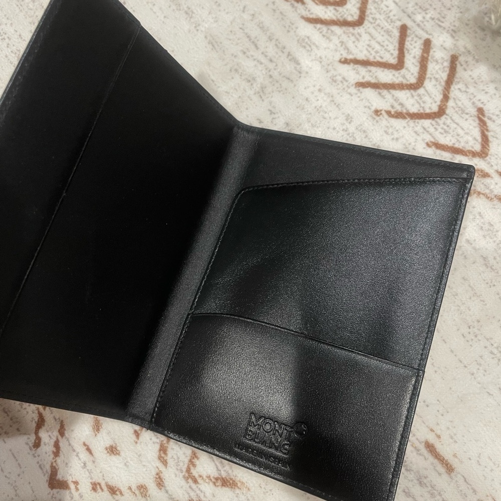 Montblanc Classic Black Leather Passport Holder - Picture 2 of 5